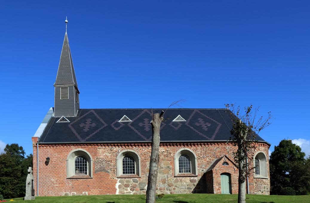 Kirche St. Martin in Vollerwiek